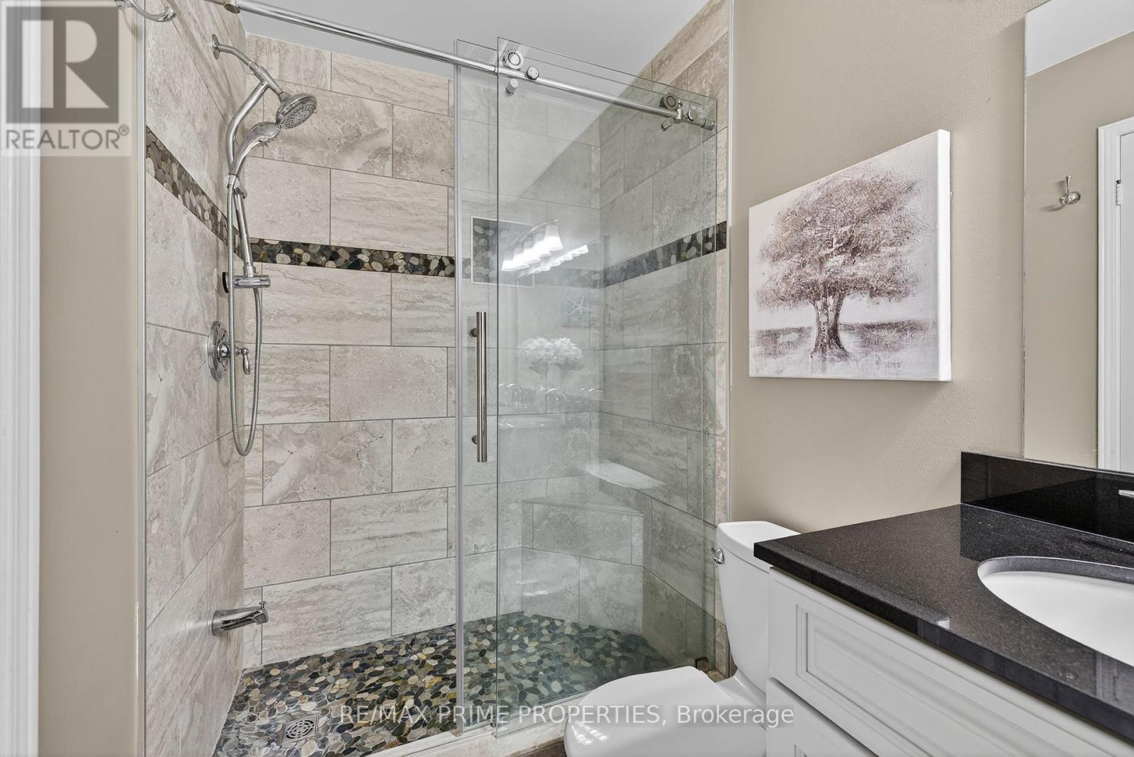 169 King Street, East Gwillimbury, Ontario  L0G 1M0 - Photo 20 - N12451858