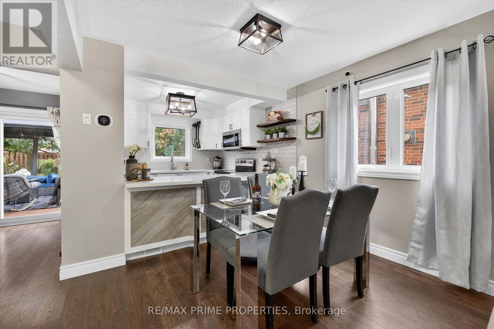 169 King Street, East Gwillimbury, Ontario  L0G 1M0 - Photo 7 - N12451858