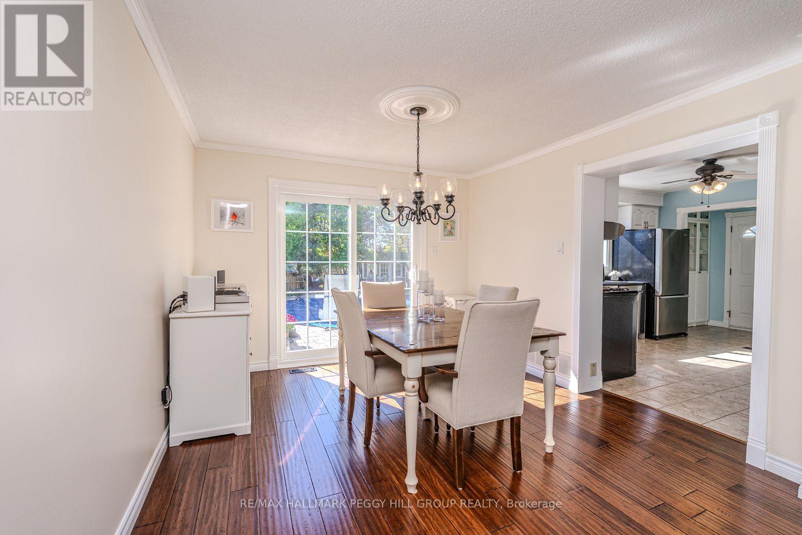 136 Oren Boulevard, Barrie (Sunnidale), Ontario  L4N 4N5 - Photo 4 - S12451852