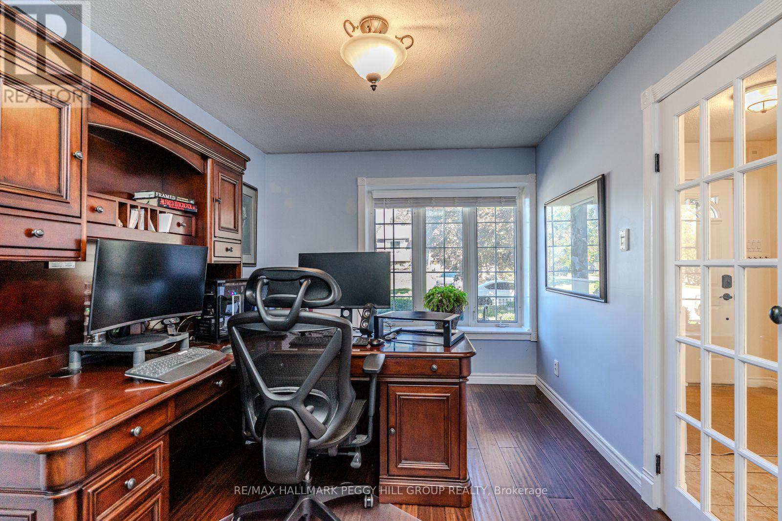 136 Oren Boulevard, Barrie (Sunnidale), Ontario  L4N 4N5 - Photo 8 - S12451852