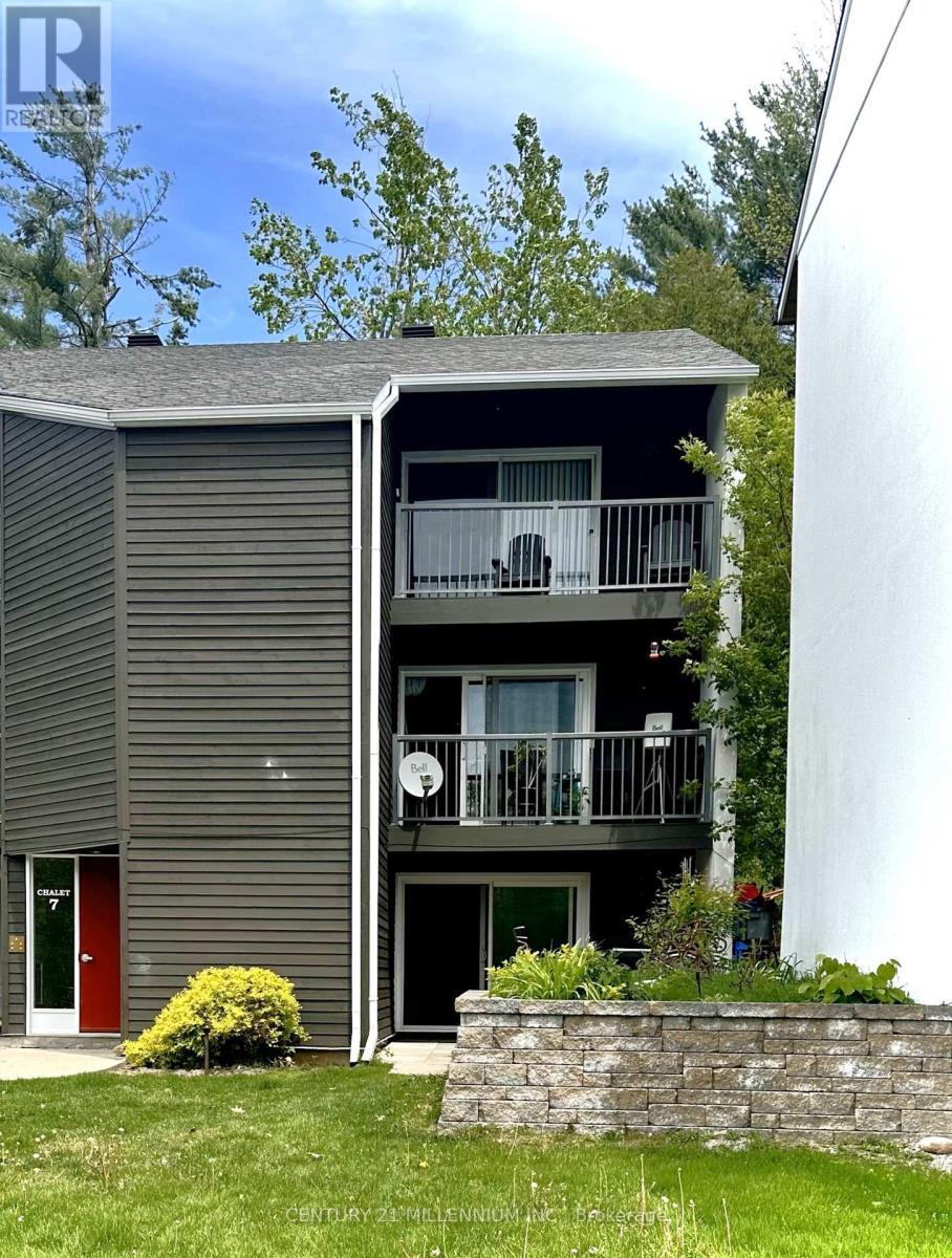 114 - 1102 Horseshoe Valley Road W, Oro-Medonte (Horseshoe Valley), Ontario  L4M 4Y8 - Photo 2 - S12451947
