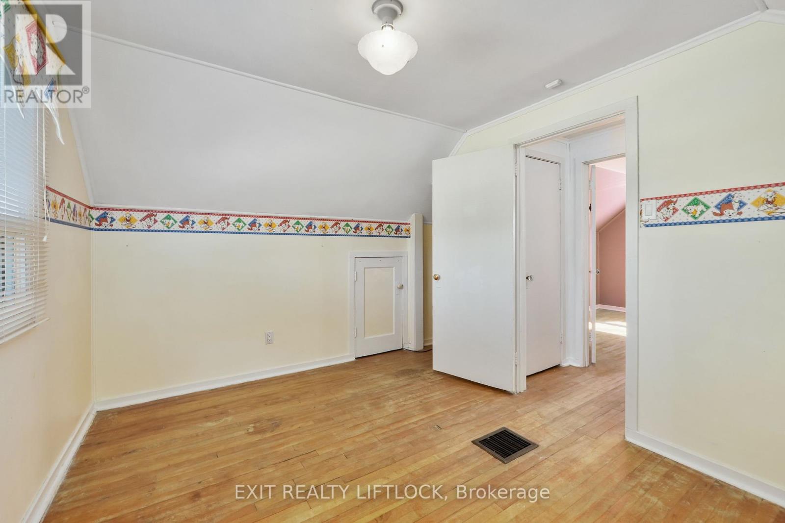 219 Burnham Street, Cobourg, Ontario  K9A 2W5 - Photo 25 - X12451589