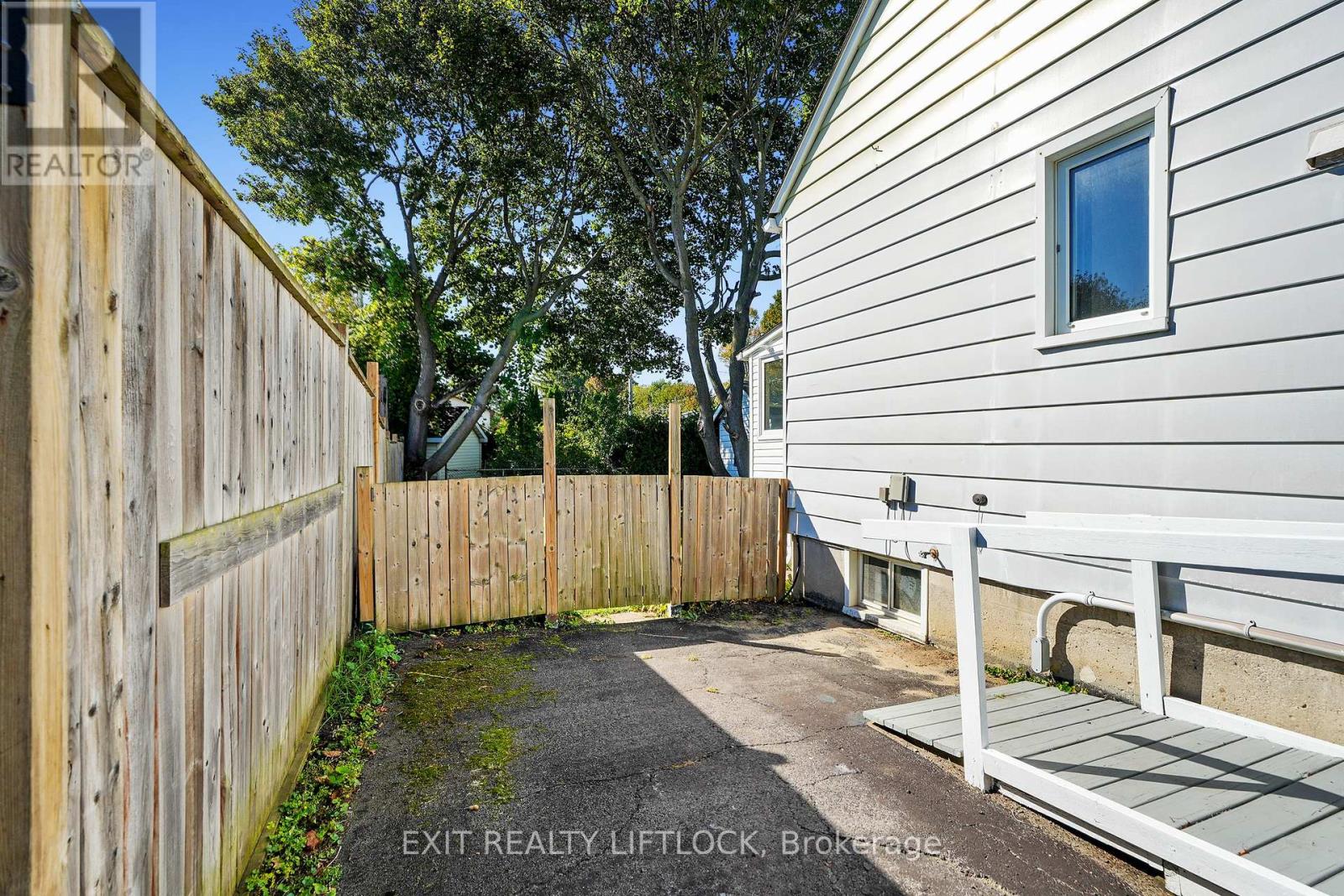 219 Burnham Street, Cobourg, Ontario  K9A 2W5 - Photo 35 - X12451589