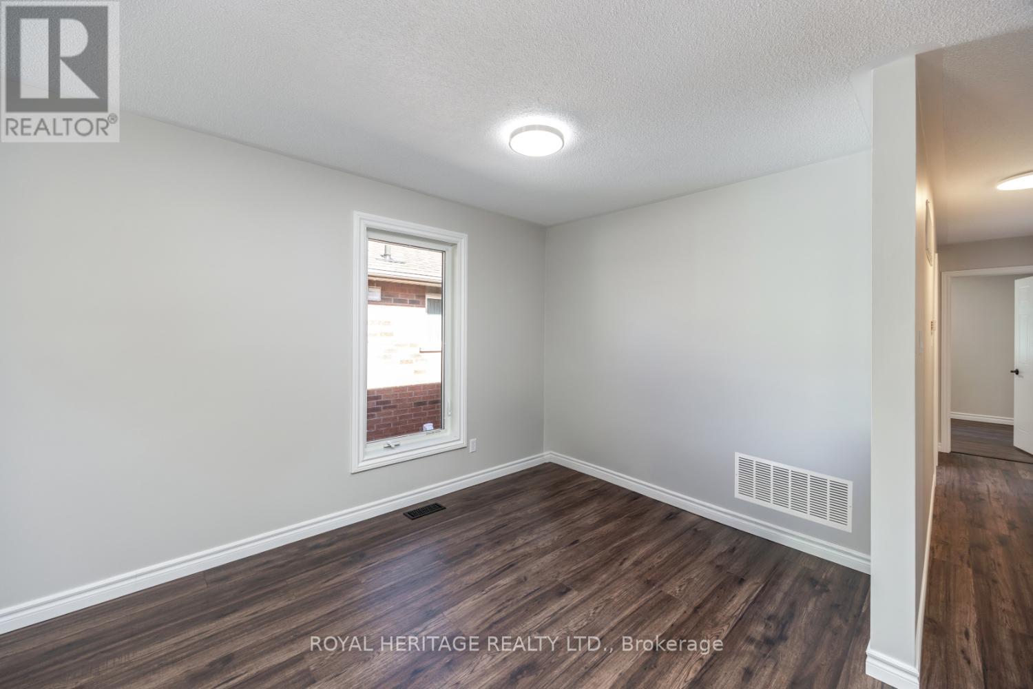 71 Kate Aitken Crescent, New Tecumseth, Ontario  L0G 1A0 - Photo 11 - N12451566