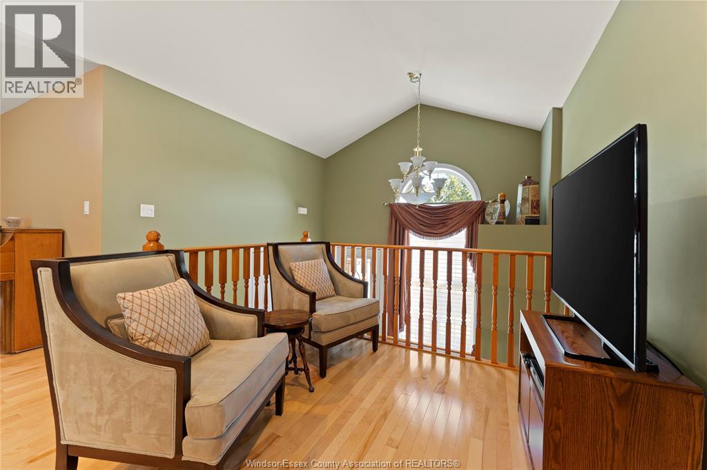 11255 Timber Bay Crescent, Windsor, Ontario  N8R 2L2 - Photo 14 - 25025676