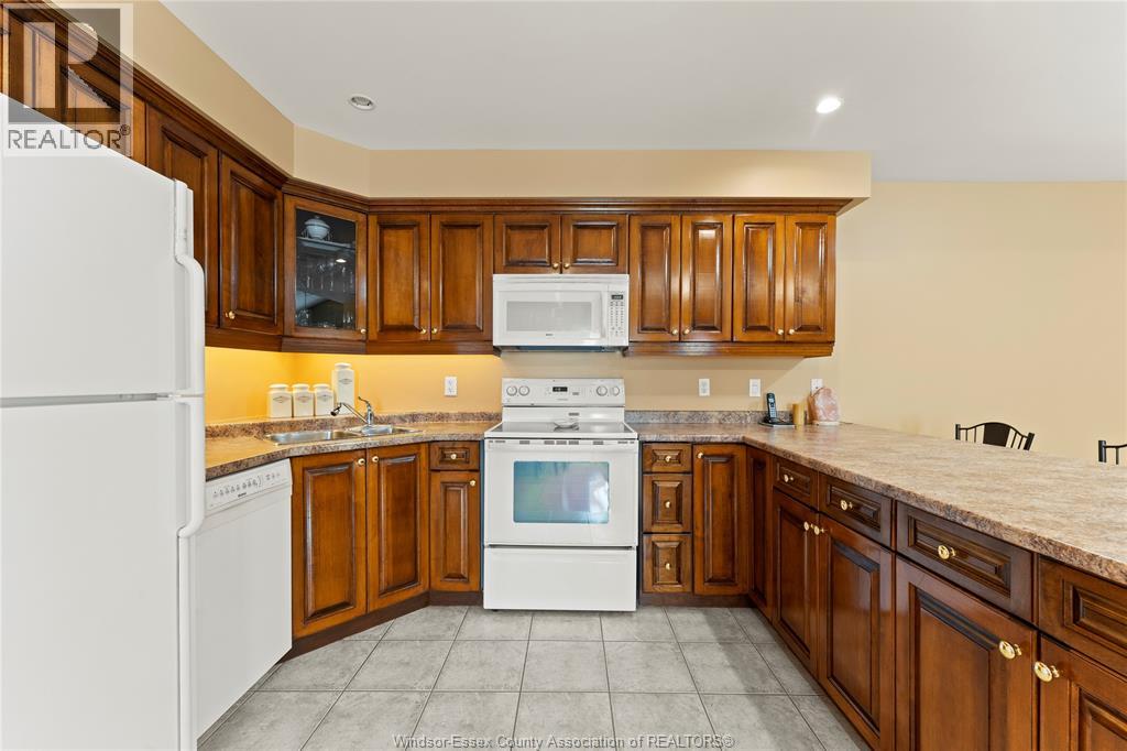 11255 Timber Bay Crescent, Windsor, Ontario  N8R 2L2 - Photo 17 - 25025676