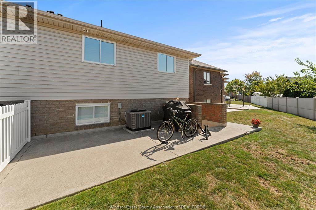11255 Timber Bay Crescent, Windsor, Ontario  N8R 2L2 - Photo 33 - 25025676