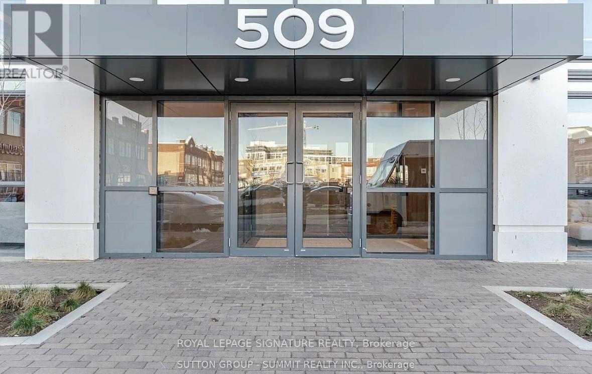 718 - 509 Dundas Street, Oakville, Ontario  L6M 4M2 - Photo 2 - W12451798