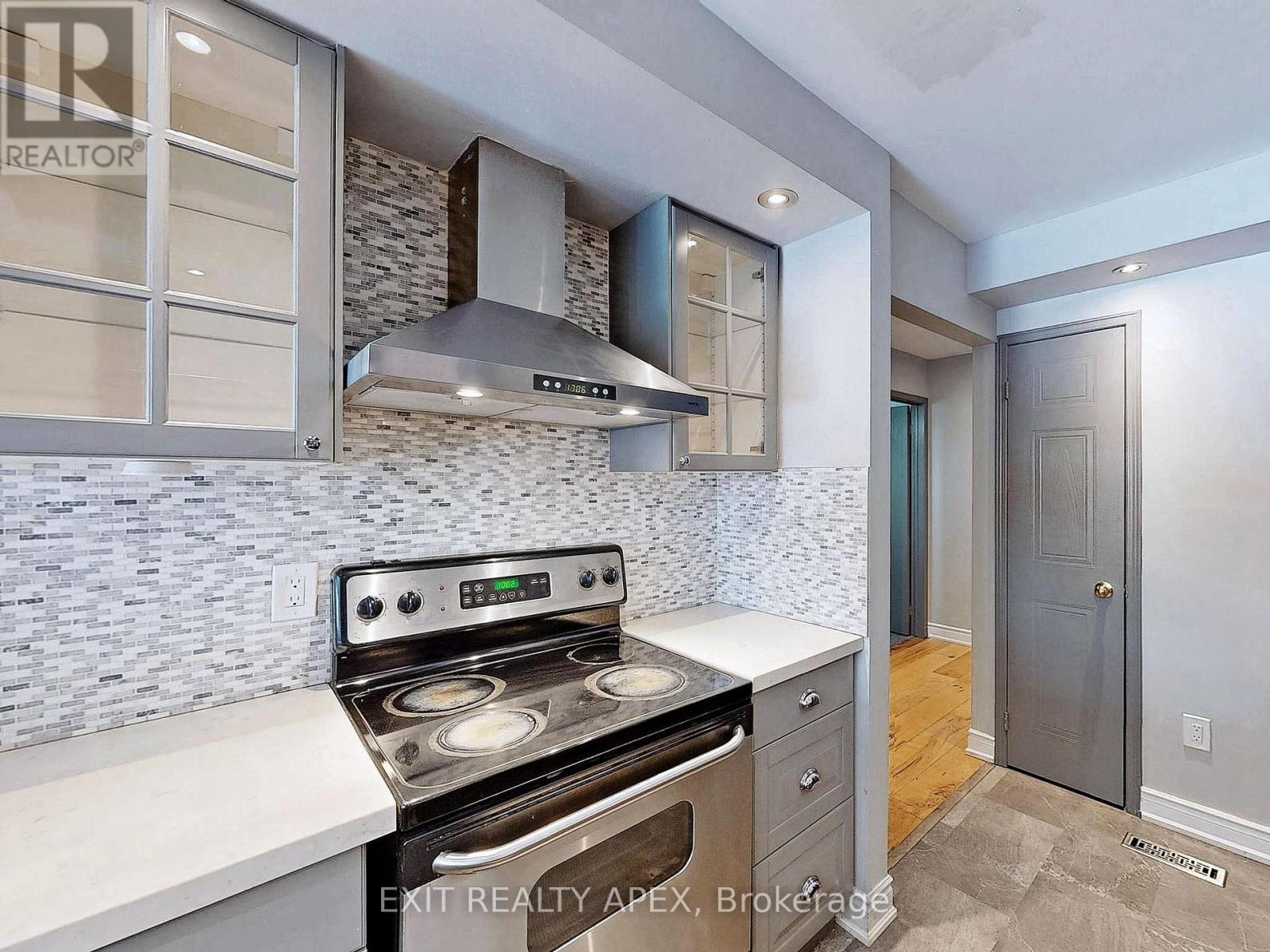 5552 Cortina Crescent, Mississauga, Ontario  L4Z 3R2 - Photo 12 - W12451804