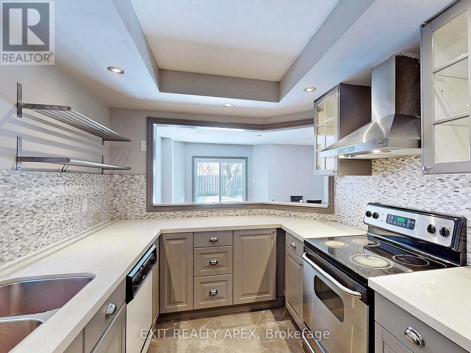 5552 Cortina Crescent, Mississauga, Ontario  L4Z 3R2 - Photo 9 - W12451804