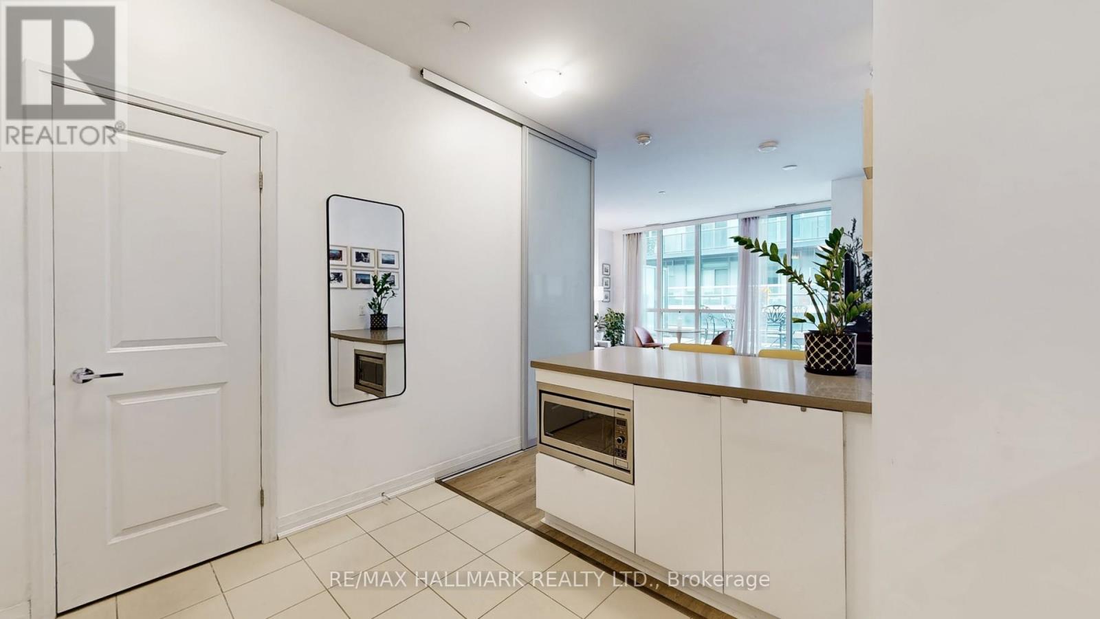 1008 - 60 Annie Craig Drive, Toronto (Mimico), Ontario  M8V 1A1 - Photo 16 - W12451811