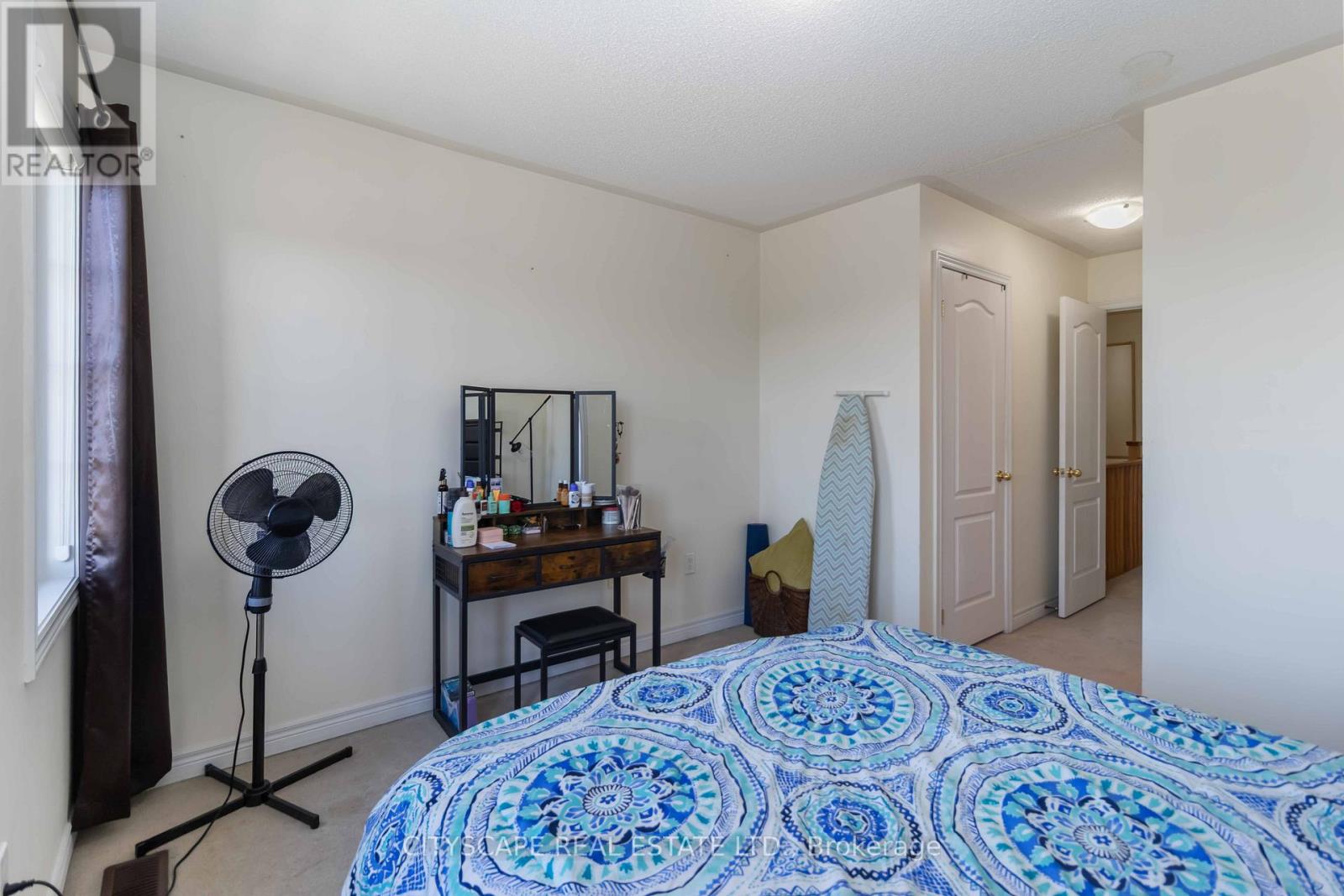 40 Peach Drive, Brampton (Sandringham-Wellington), Ontario  L6R 0W6 - Photo 20 - W12451812