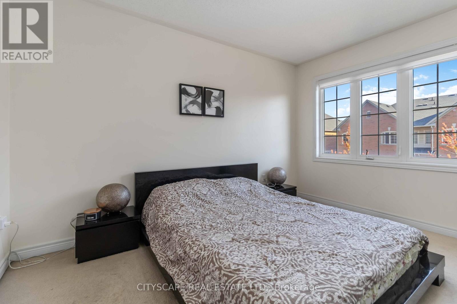 40 Peach Drive, Brampton (Sandringham-Wellington), Ontario  L6R 0W6 - Photo 26 - W12451812