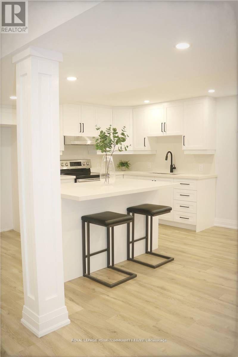 Lower - 4 Norgrove Crescent, Toronto, Ontario  M9P 3C6 - Photo 3 - W12451821