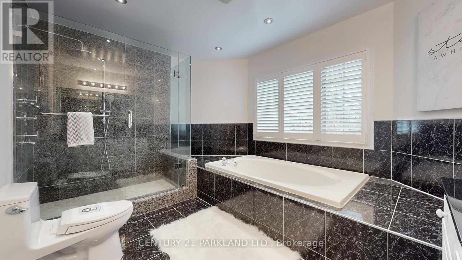 2332 Manor House Court, Mississauga, Ontario  L5M 5Y3 - Photo 31 - W12451823