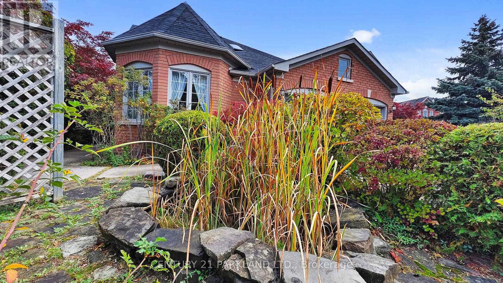 2332 Manor House Court, Mississauga, Ontario  L5M 5Y3 - Photo 8 - W12451823