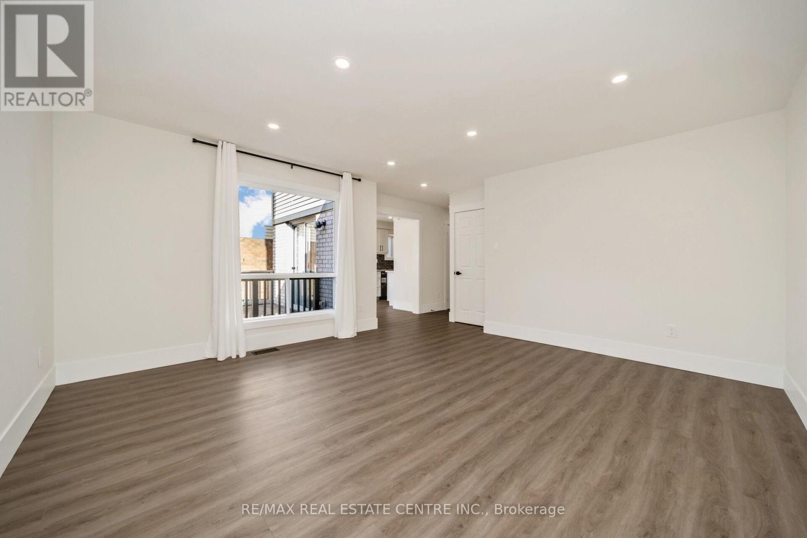 142 Ural Circle, Brampton (Sandringham-Wellington), Ontario  L6R 1H1 - Photo 19 - W12451824