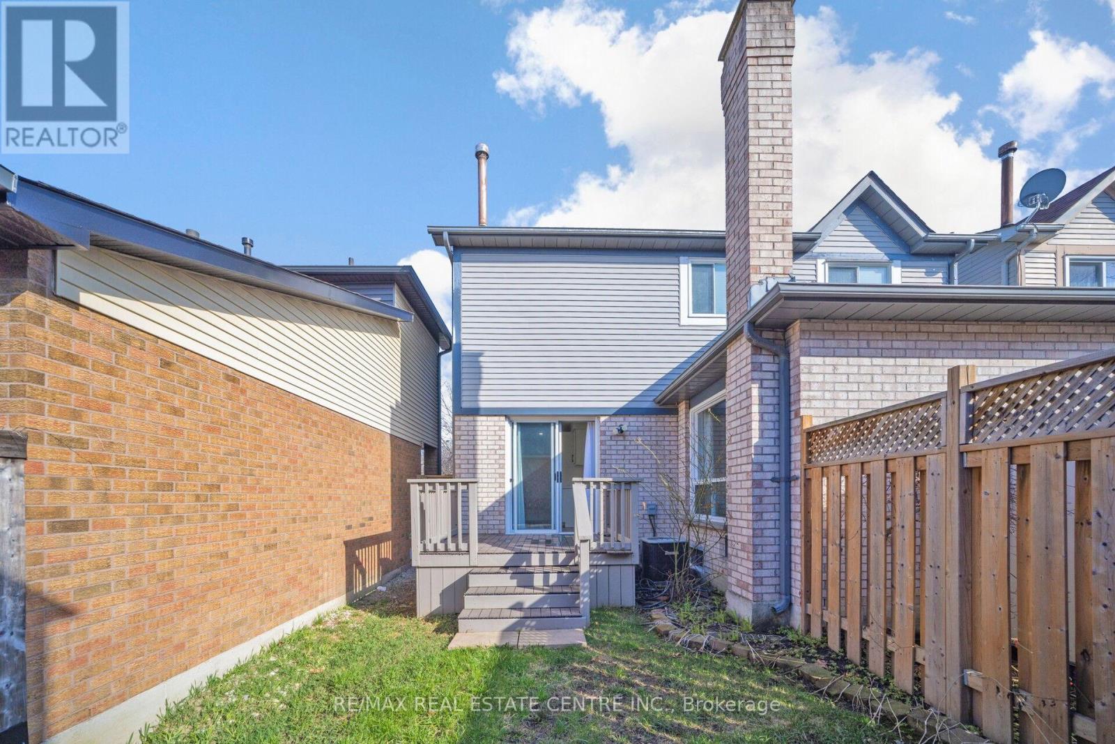 142 Ural Circle, Brampton (Sandringham-Wellington), Ontario  L6R 1H1 - Photo 50 - W12451824