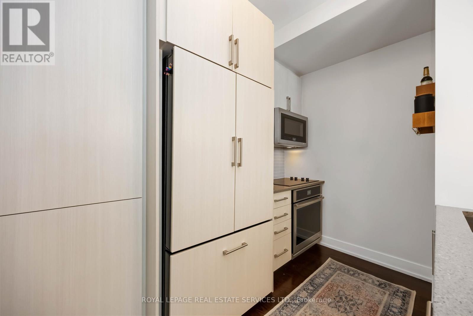 212 Brandon Avenue, Toronto, Ontario  M6H 0C5 - Photo 15 - W12451834