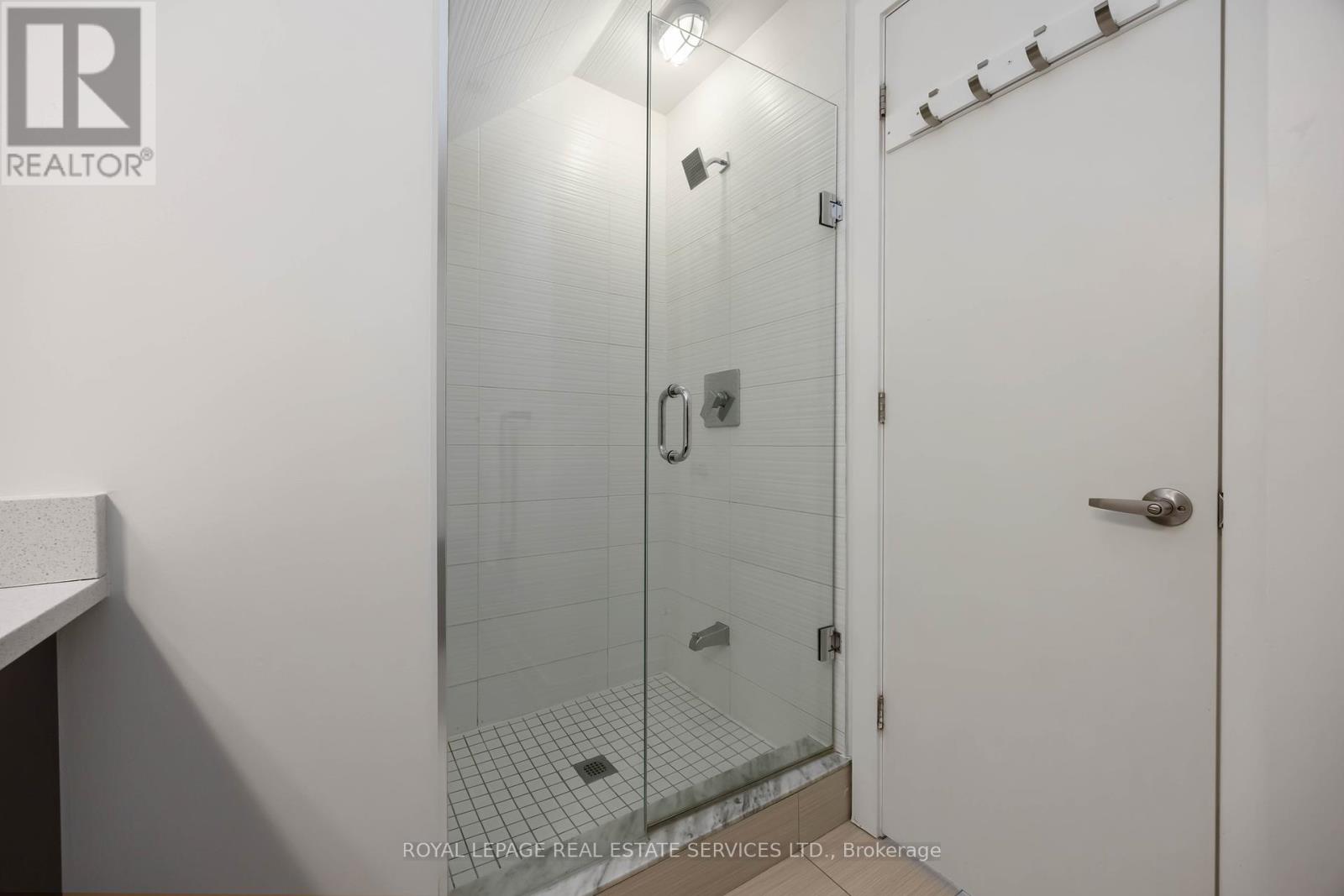 212 Brandon Avenue, Toronto, Ontario  M6H 0C5 - Photo 23 - W12451834