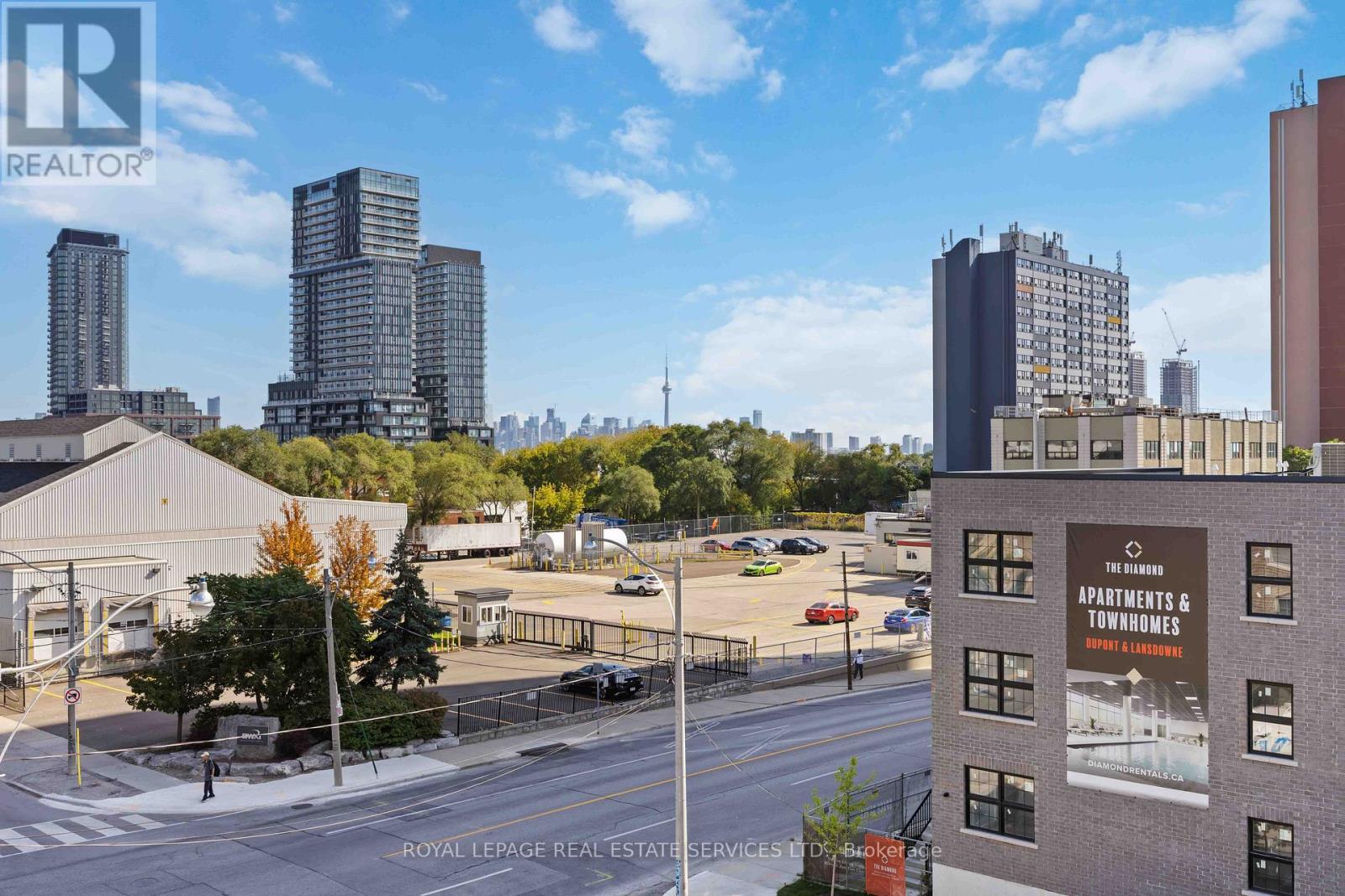 212 Brandon Avenue, Toronto, Ontario  M6H 0C5 - Photo 41 - W12451834