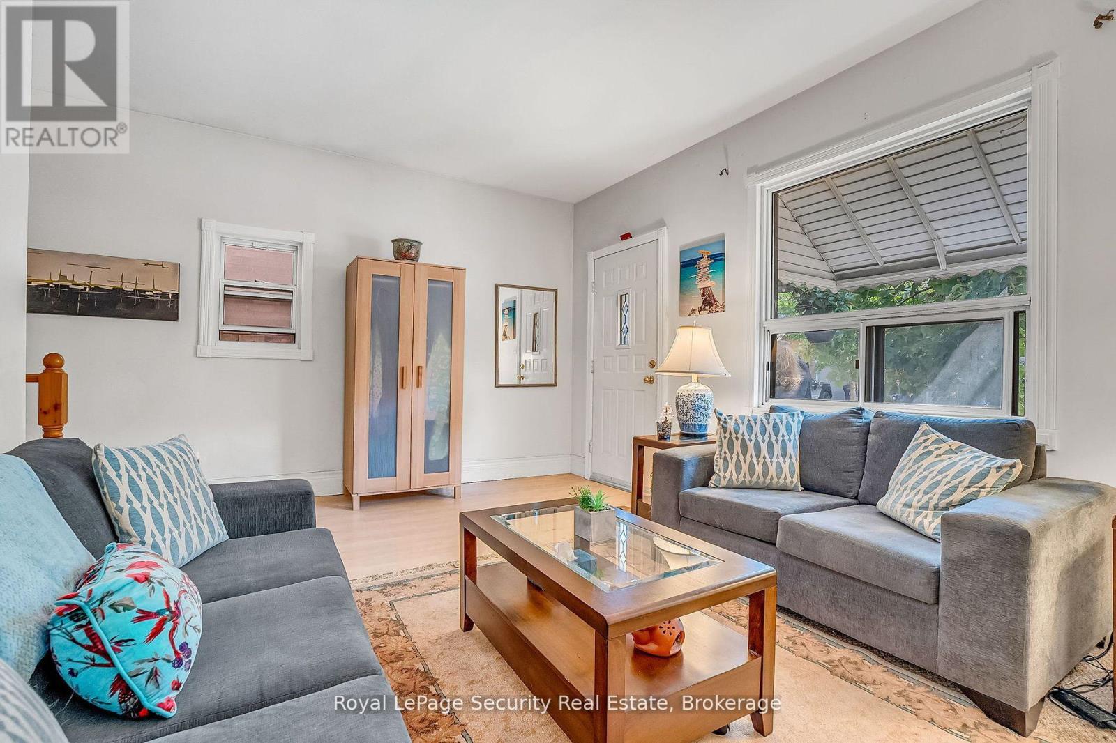 14 Morland Road, Toronto (Runnymede-Bloor West Village), Ontario  M6S 2M8 - Photo 10 - W12451845
