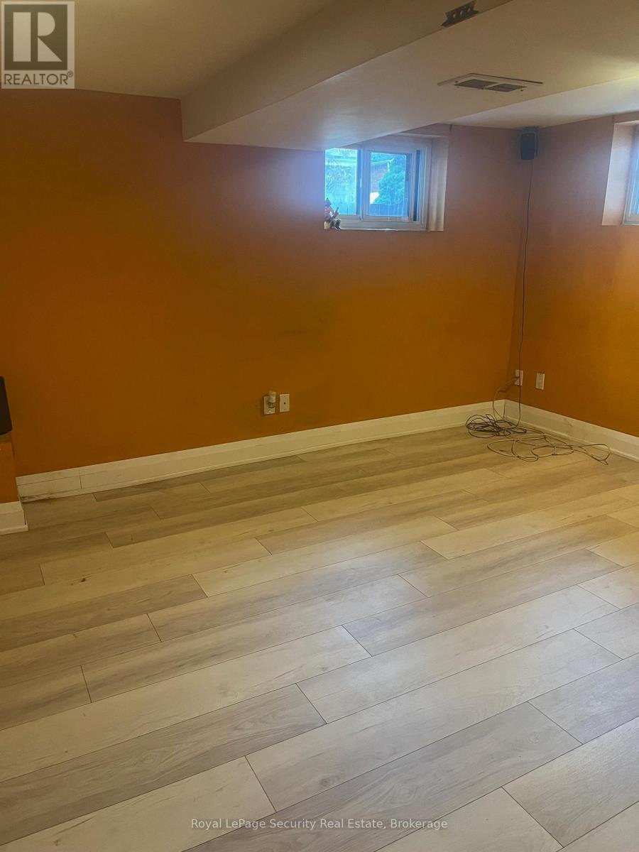 14 Morland Road, Toronto (Runnymede-Bloor West Village), Ontario  M6S 2M8 - Photo 27 - W12451845