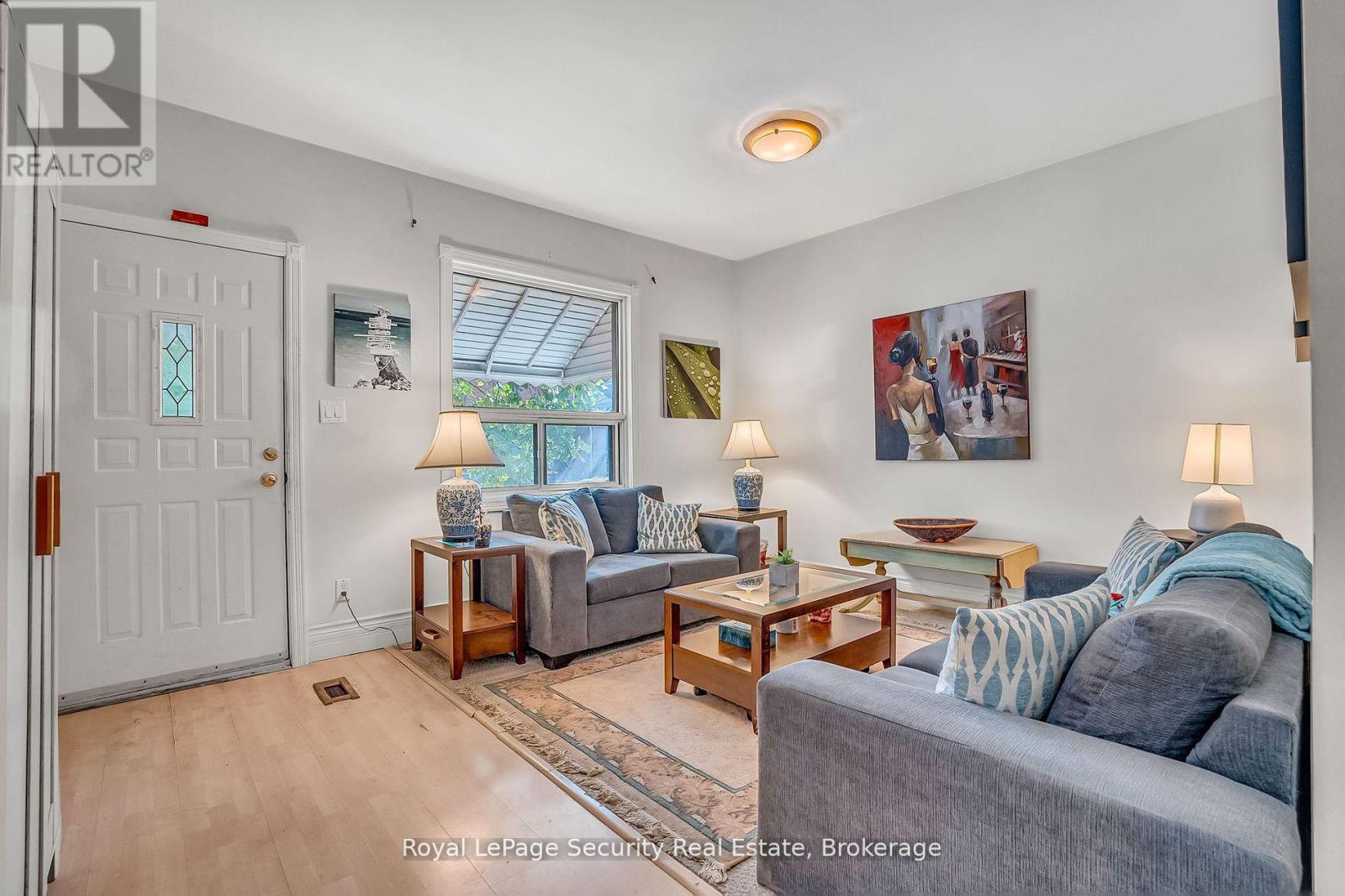 14 Morland Road, Toronto (Runnymede-Bloor West Village), Ontario  M6S 2M8 - Photo 6 - W12451845