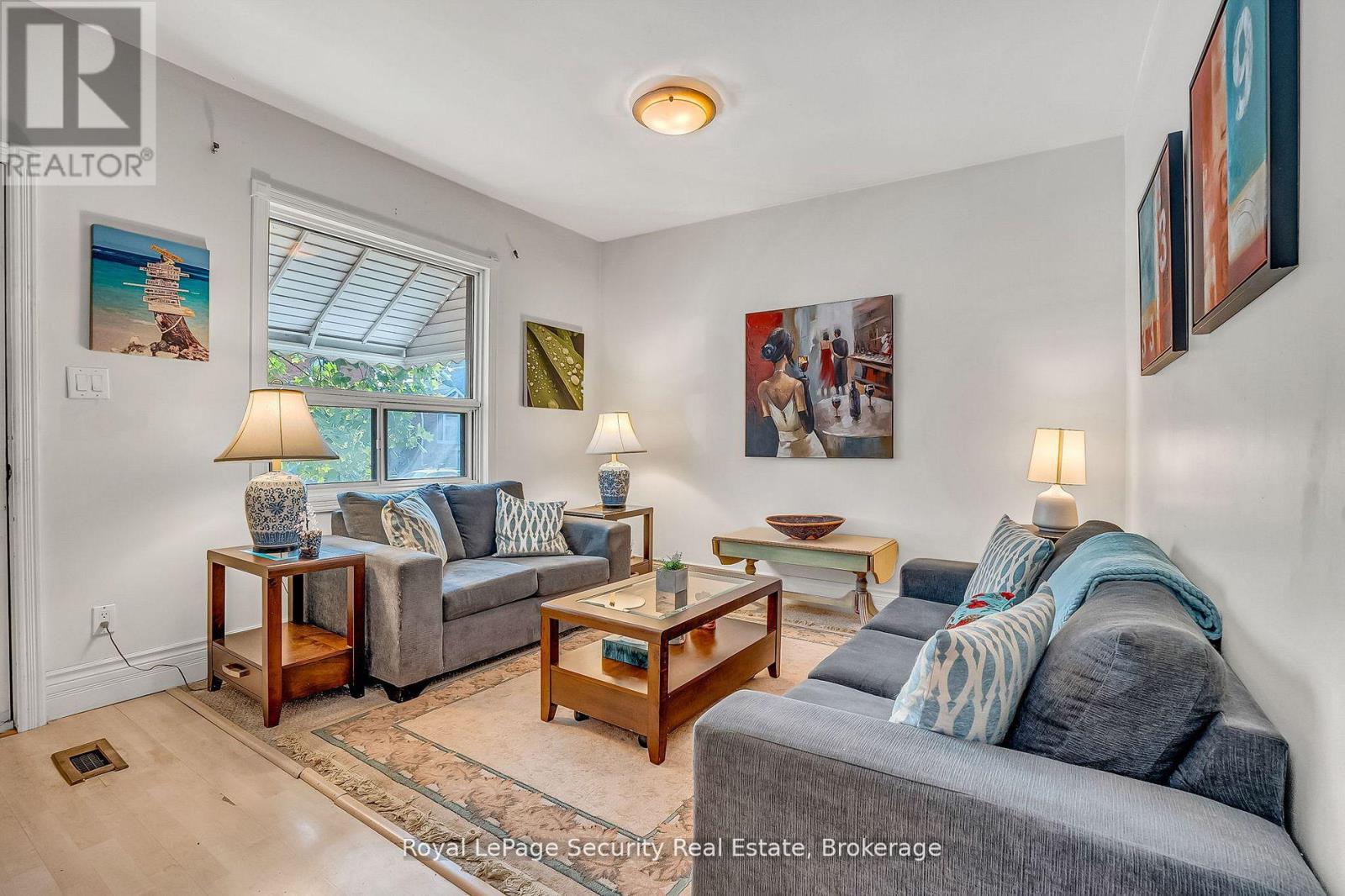 14 Morland Road, Toronto (Runnymede-Bloor West Village), Ontario  M6S 2M8 - Photo 7 - W12451845