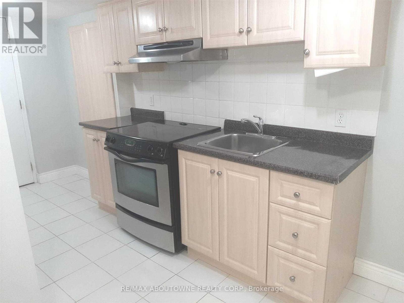 Lower - 128 Breton Avenue, Mississauga, Ontario  L4Z 4K5 - Photo 6 - W12451874