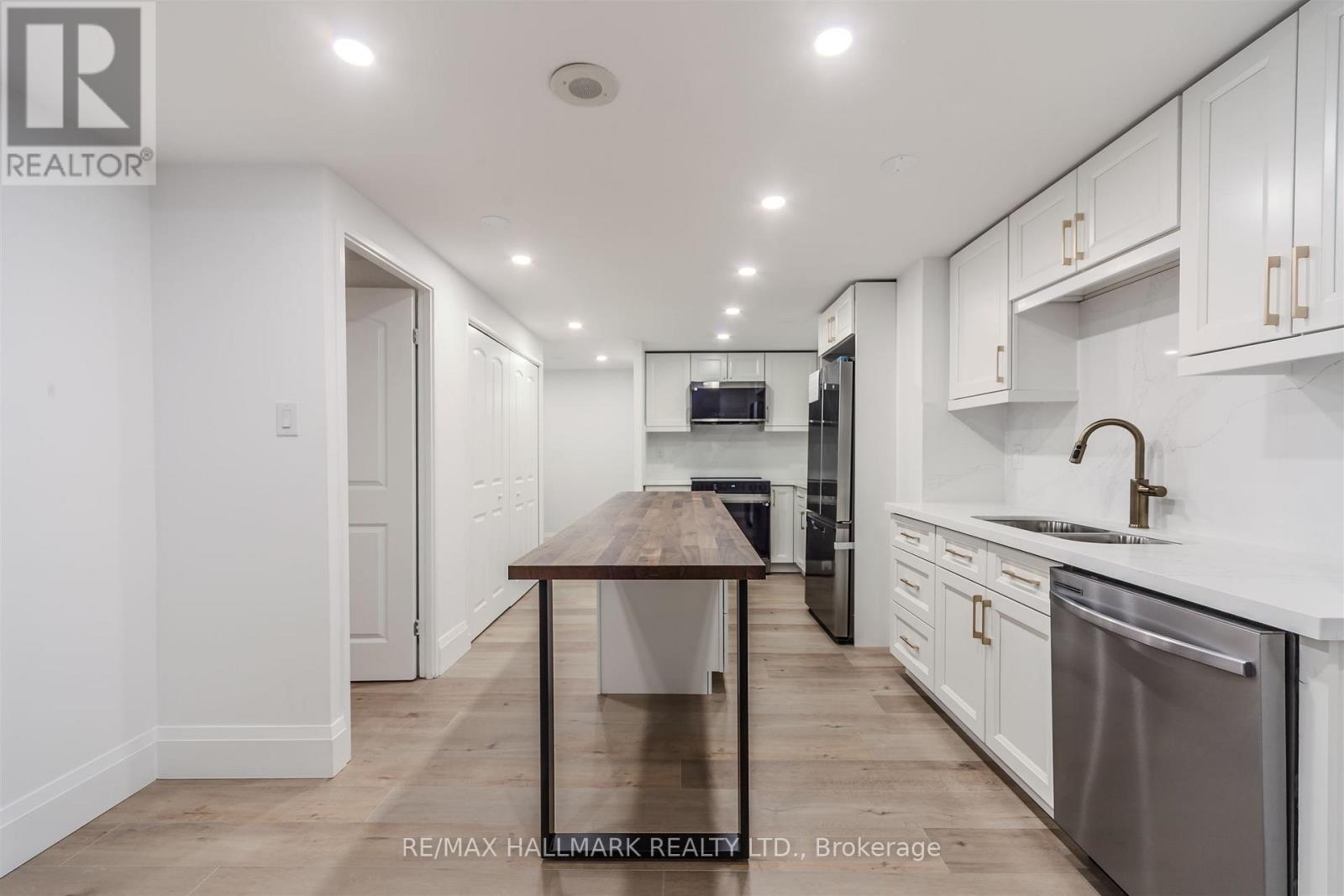 406 - 299 Mill Road, Toronto, Ontario  M9C 4V9 - Photo 8 - W12451892