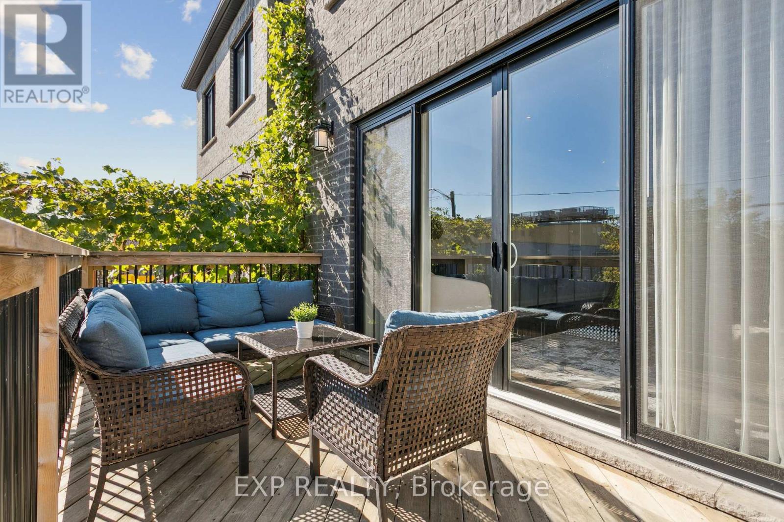 105 Twenty Second Street, Toronto, Ontario  M8V 3M5 - Photo 16 - W12451923