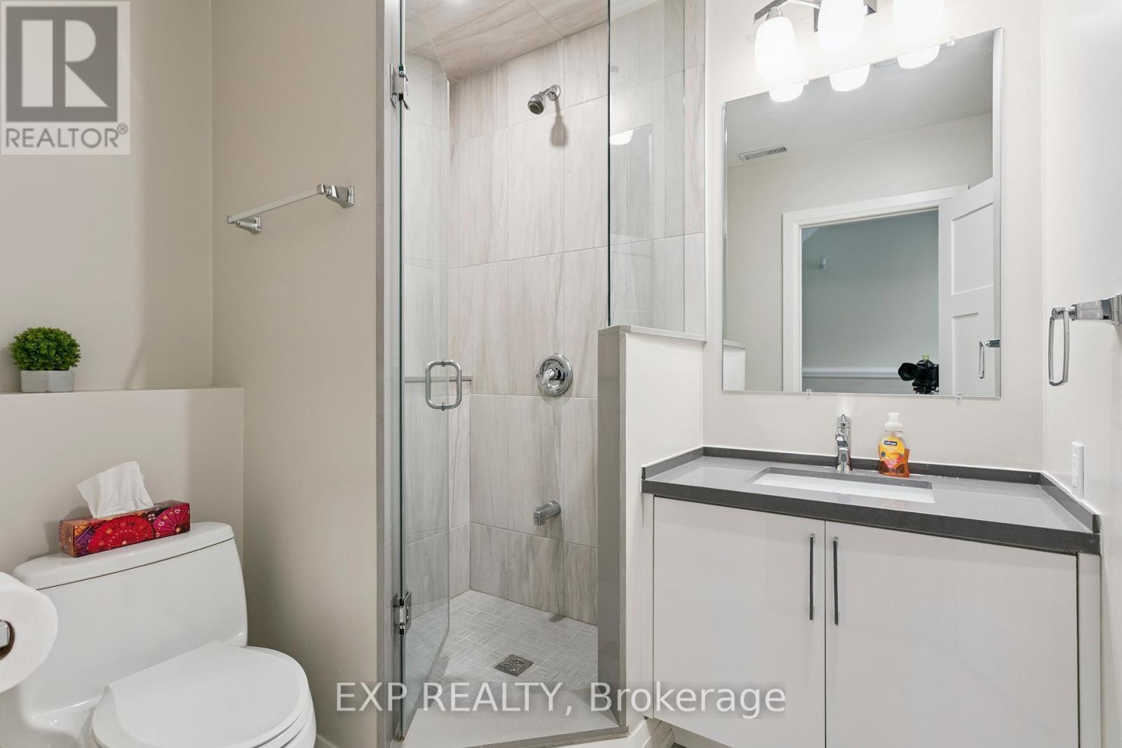 105 Twenty Second Street, Toronto, Ontario  M8V 3M5 - Photo 38 - W12451923