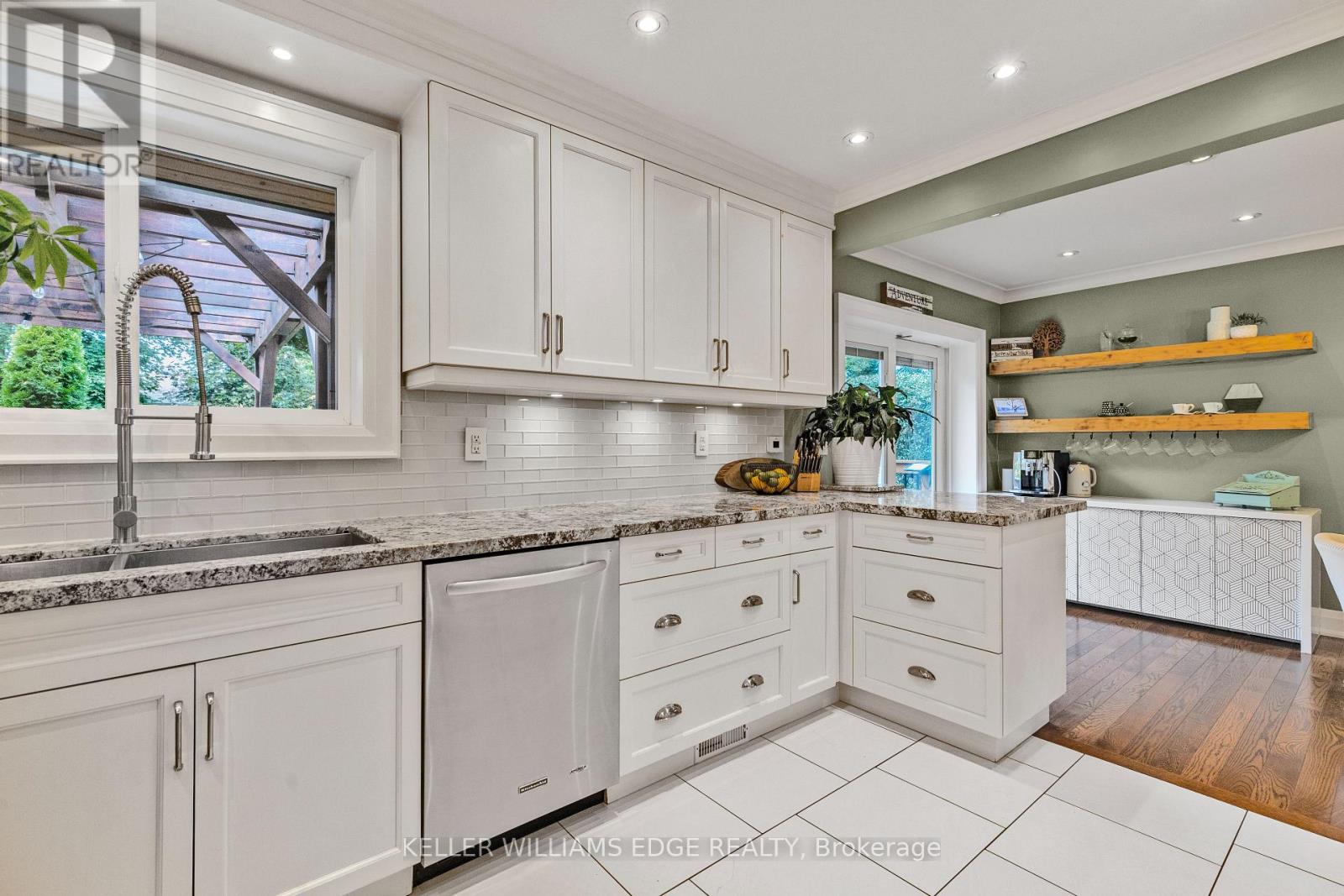 2517 Constable Road, Mississauga (Clarkson), Ontario  L5J 1V9 - Photo 17 - W12451933