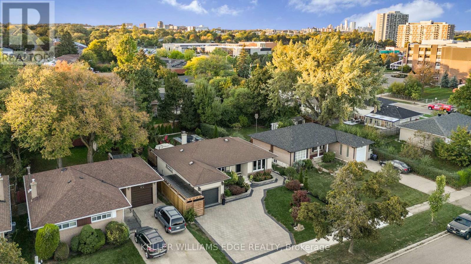 2517 Constable Road, Mississauga (Clarkson), Ontario  L5J 1V9 - Photo 2 - W12451933