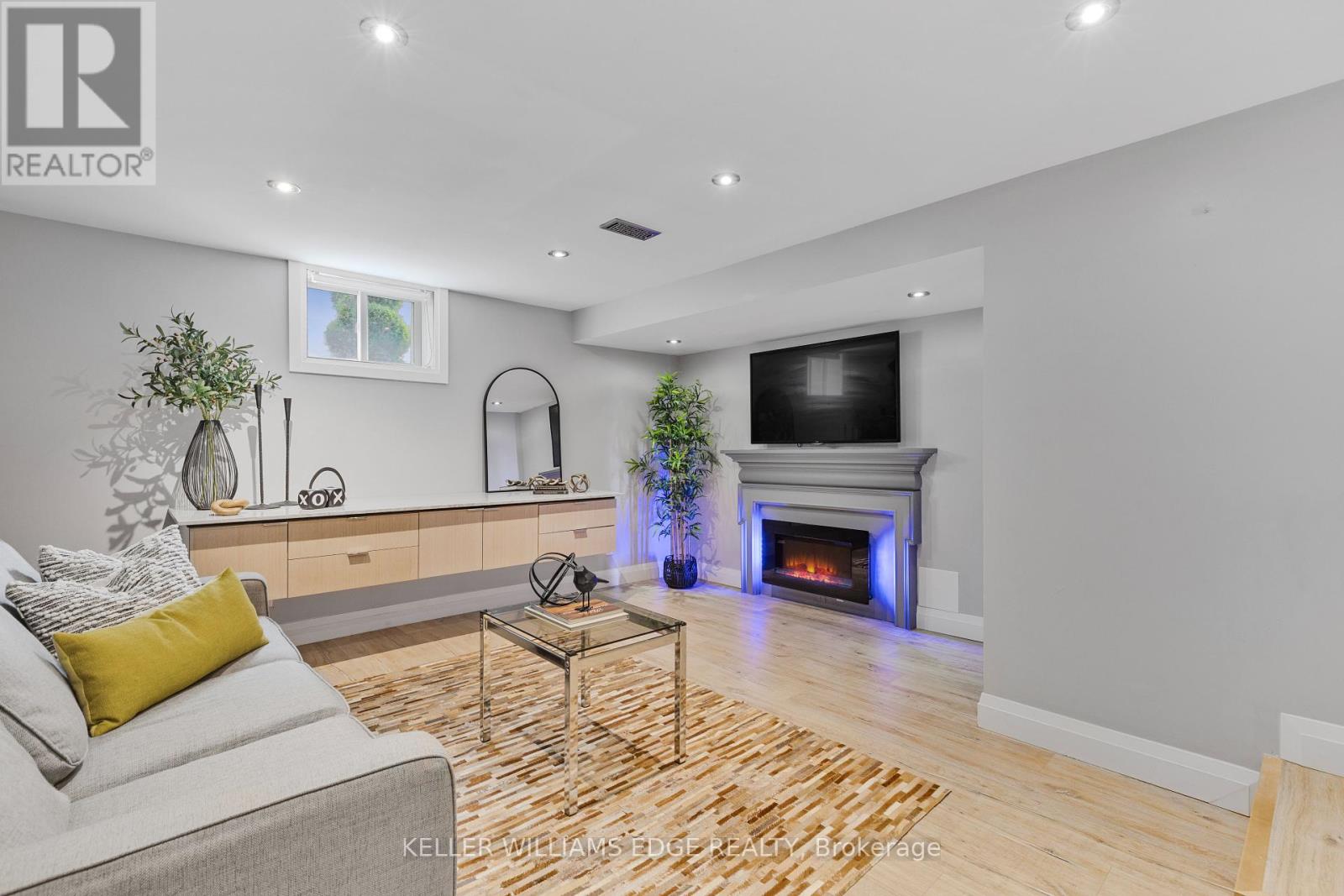 2517 Constable Road, Mississauga (Clarkson), Ontario  L5J 1V9 - Photo 25 - W12451933
