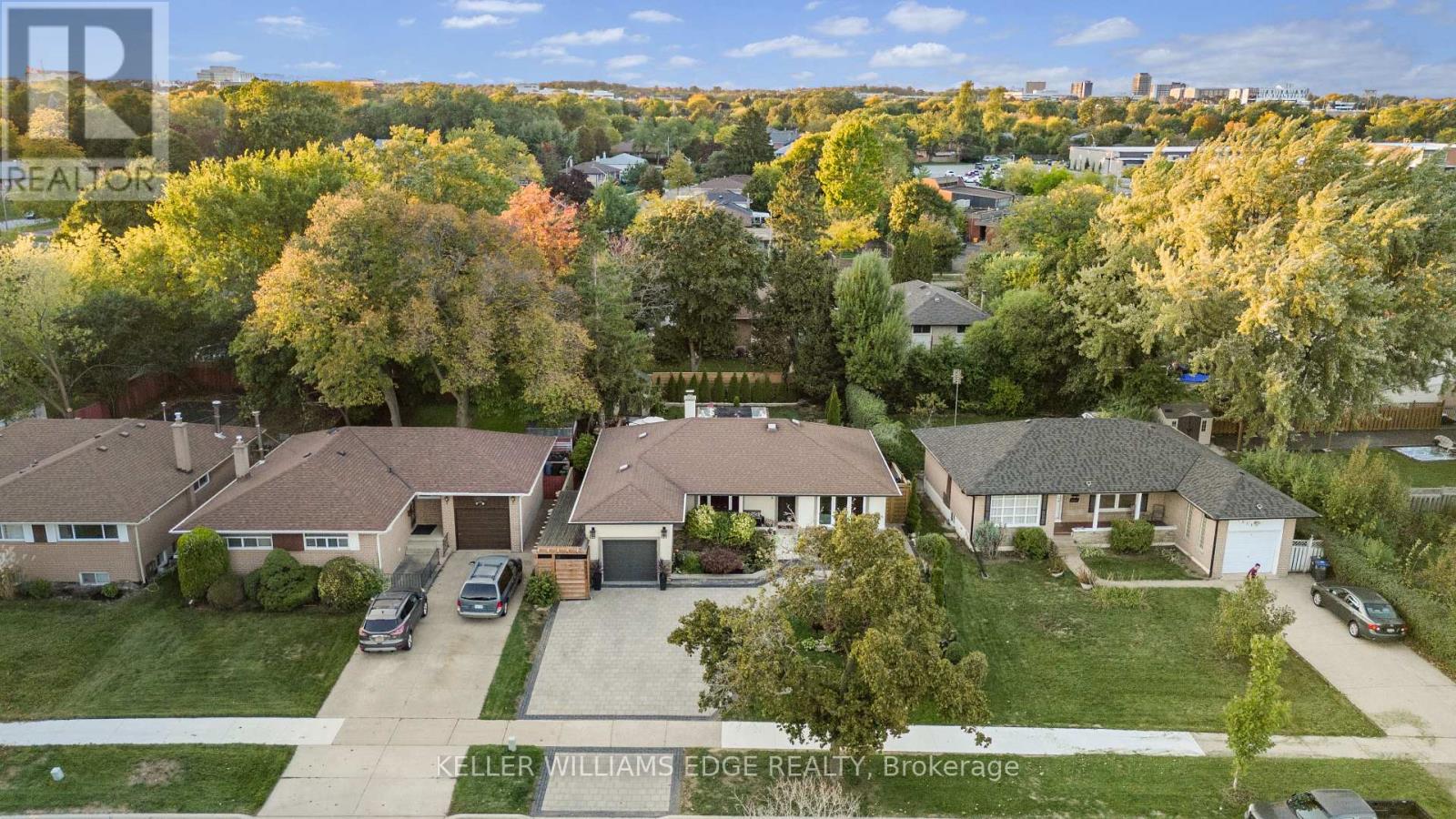 2517 Constable Road, Mississauga (Clarkson), Ontario  L5J 1V9 - Photo 5 - W12451933