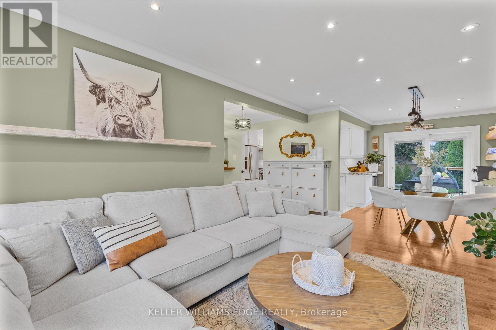 2517 Constable Road, Mississauga (Clarkson), Ontario  L5J 1V9 - Photo 9 - W12451933
