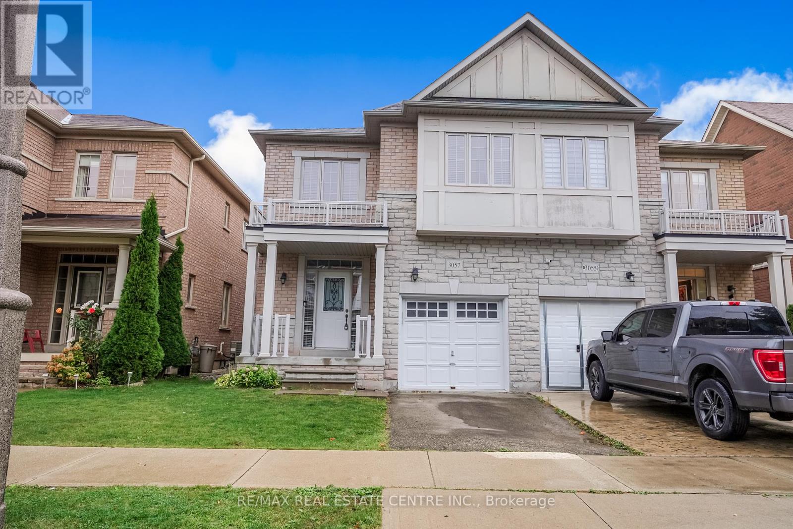 3057 Janice Drive, Oakville, Ontario  L6M 0S6 - Photo 2 - W12451938