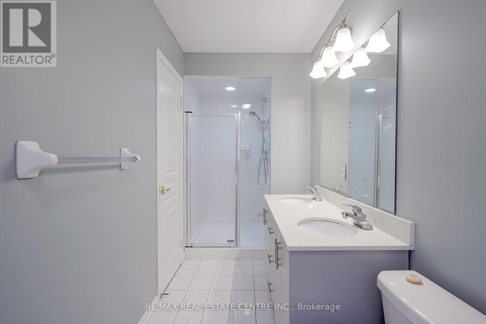 3057 Janice Drive, Oakville, Ontario  L6M 0S6 - Photo 24 - W12451938