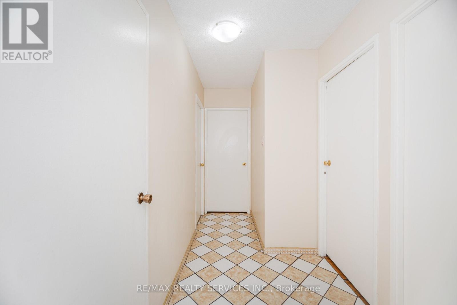 108 - 3 Lisa Street, Brampton, Ontario  L6T 4A2 - Photo 16 - W12451943