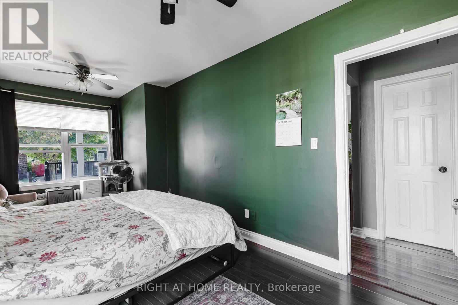 26 Sixteenth Street, Toronto, Ontario  M8V 3J8 - Photo 12 - W12451945