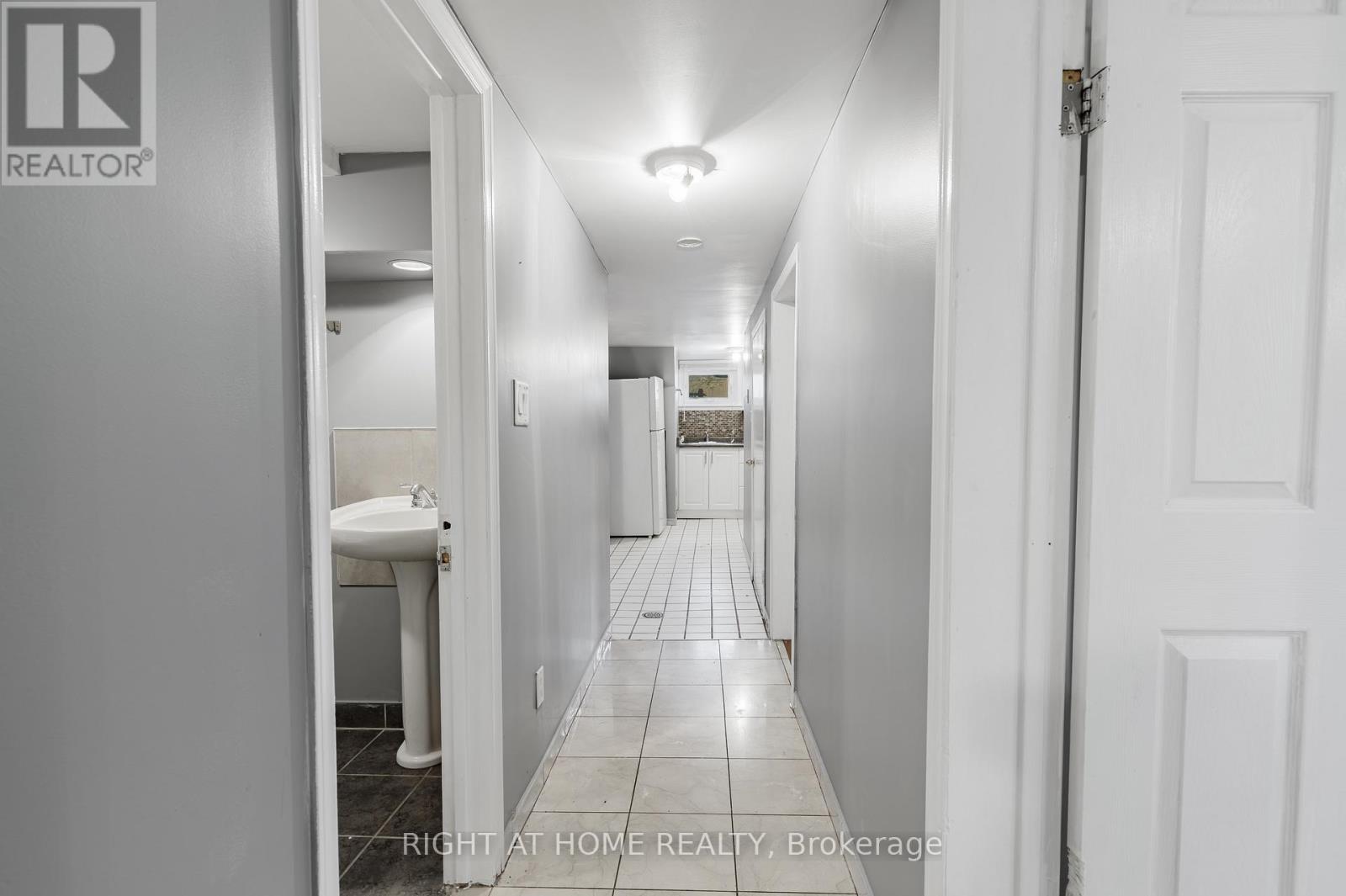 26 Sixteenth Street, Toronto, Ontario  M8V 3J8 - Photo 19 - W12451945