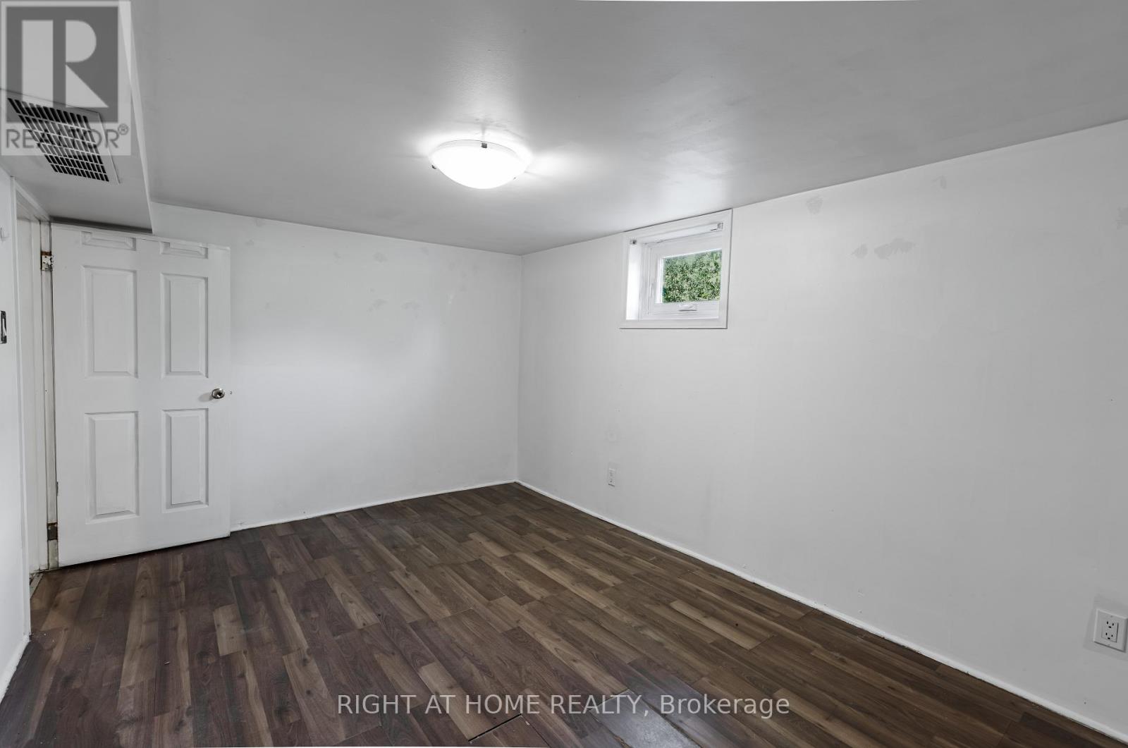 26 Sixteenth Street, Toronto, Ontario  M8V 3J8 - Photo 22 - W12451945