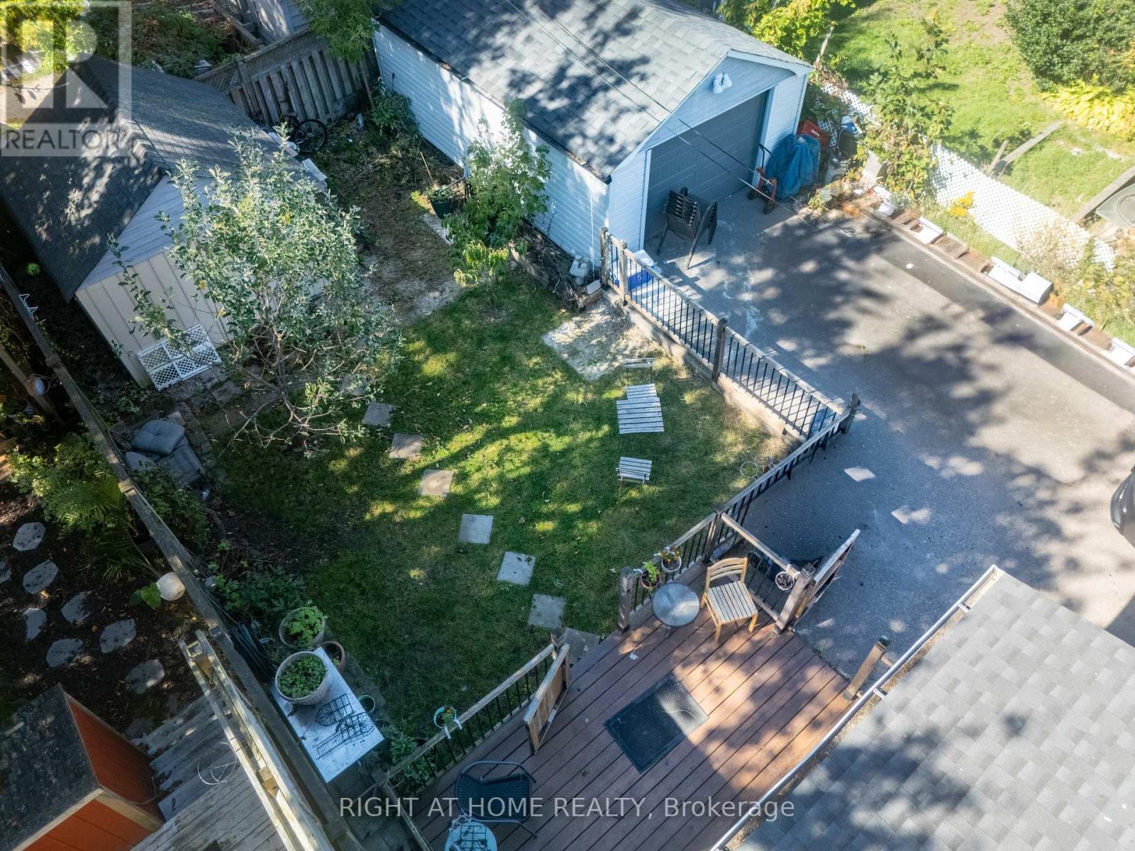 26 Sixteenth Street, Toronto, Ontario  M8V 3J8 - Photo 33 - W12451945