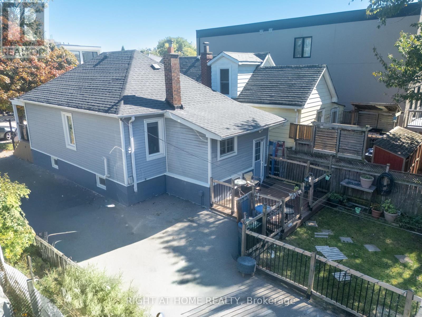 26 Sixteenth Street, Toronto, Ontario  M8V 3J8 - Photo 35 - W12451945