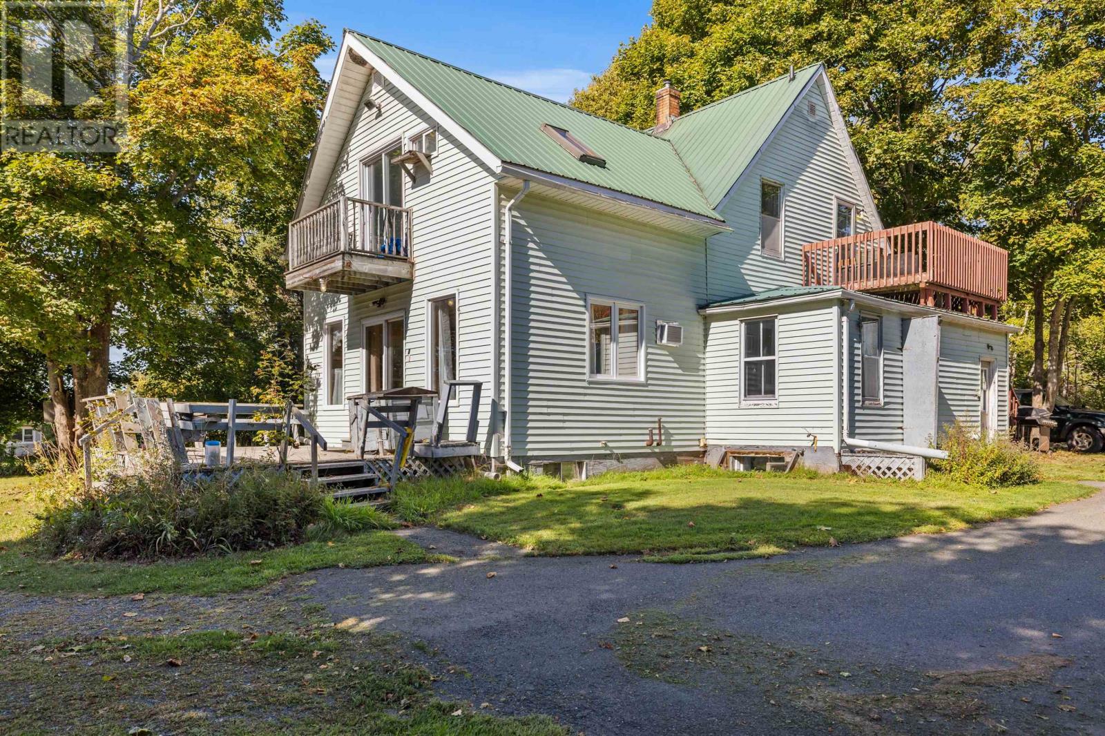 42 West Street, Georgetown, Prince Edward Island  C0A 1L0 - Photo 1 - 202525430