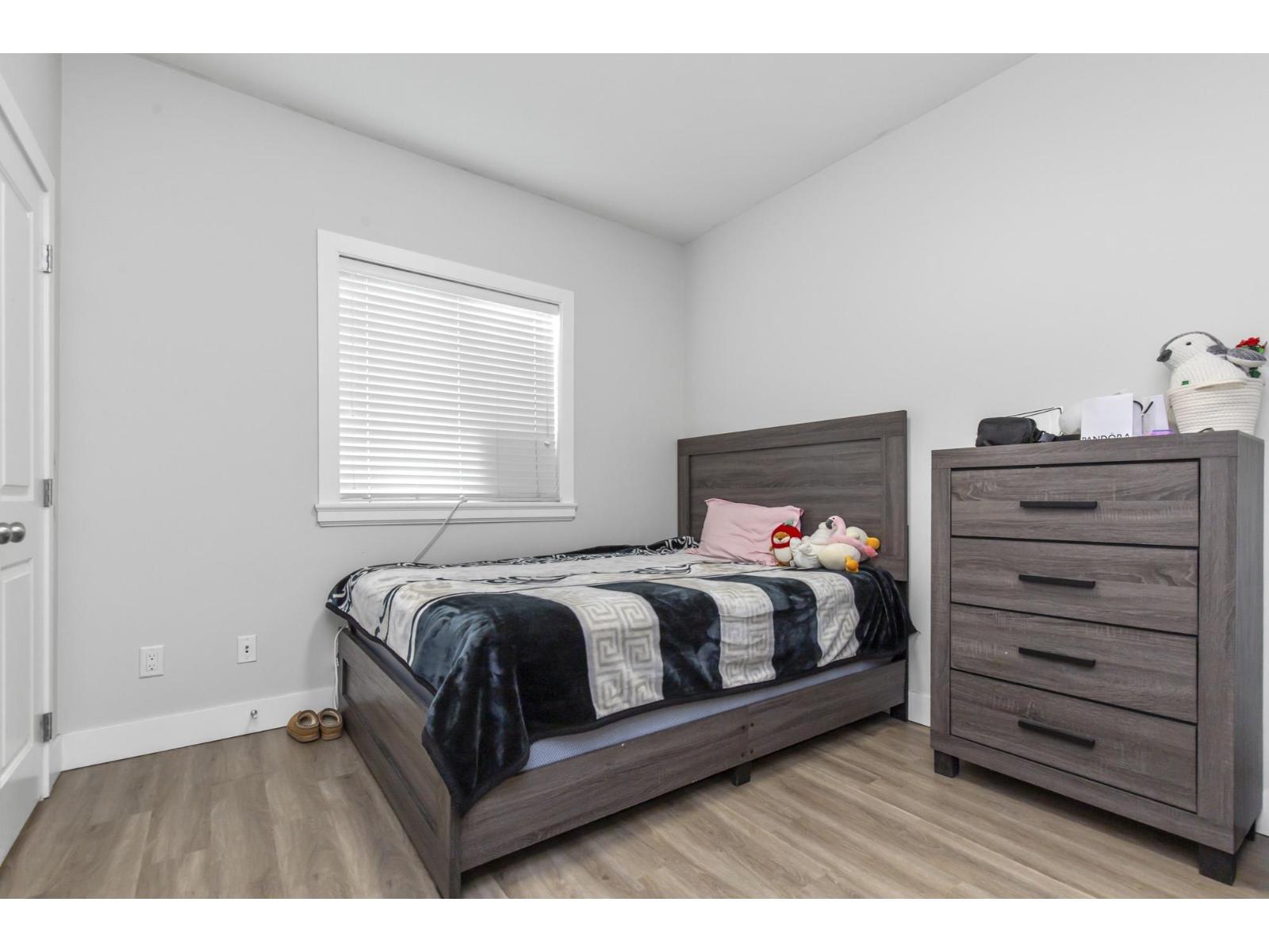 33008 Egglestone Avenue, Mission, British Columbia  V2V 7R7 - Photo 13 - R3055486