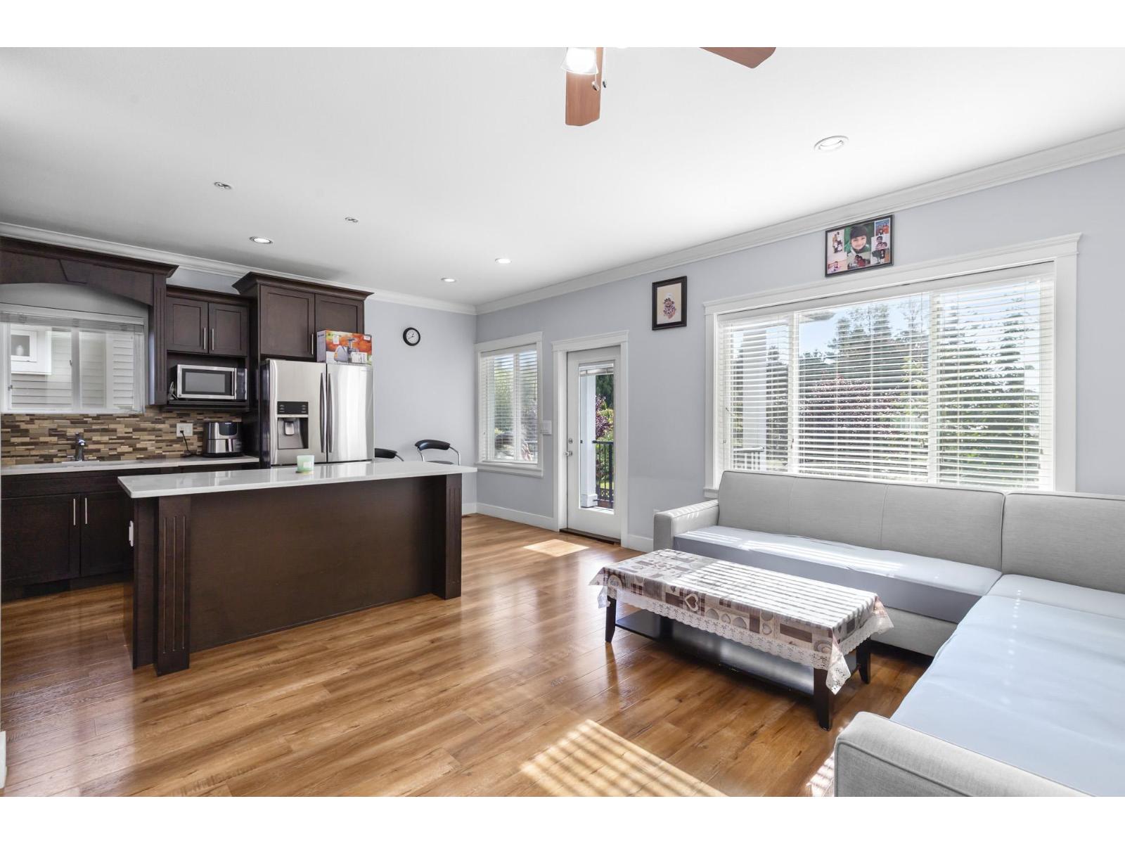 33008 Egglestone Avenue, Mission, British Columbia  V2V 7R7 - Photo 7 - R3055486