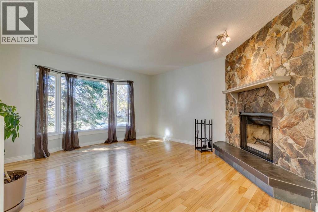 108 Sunbank Way Se, Calgary, Alberta  T2X 2B6 - Photo 5 - A2262950